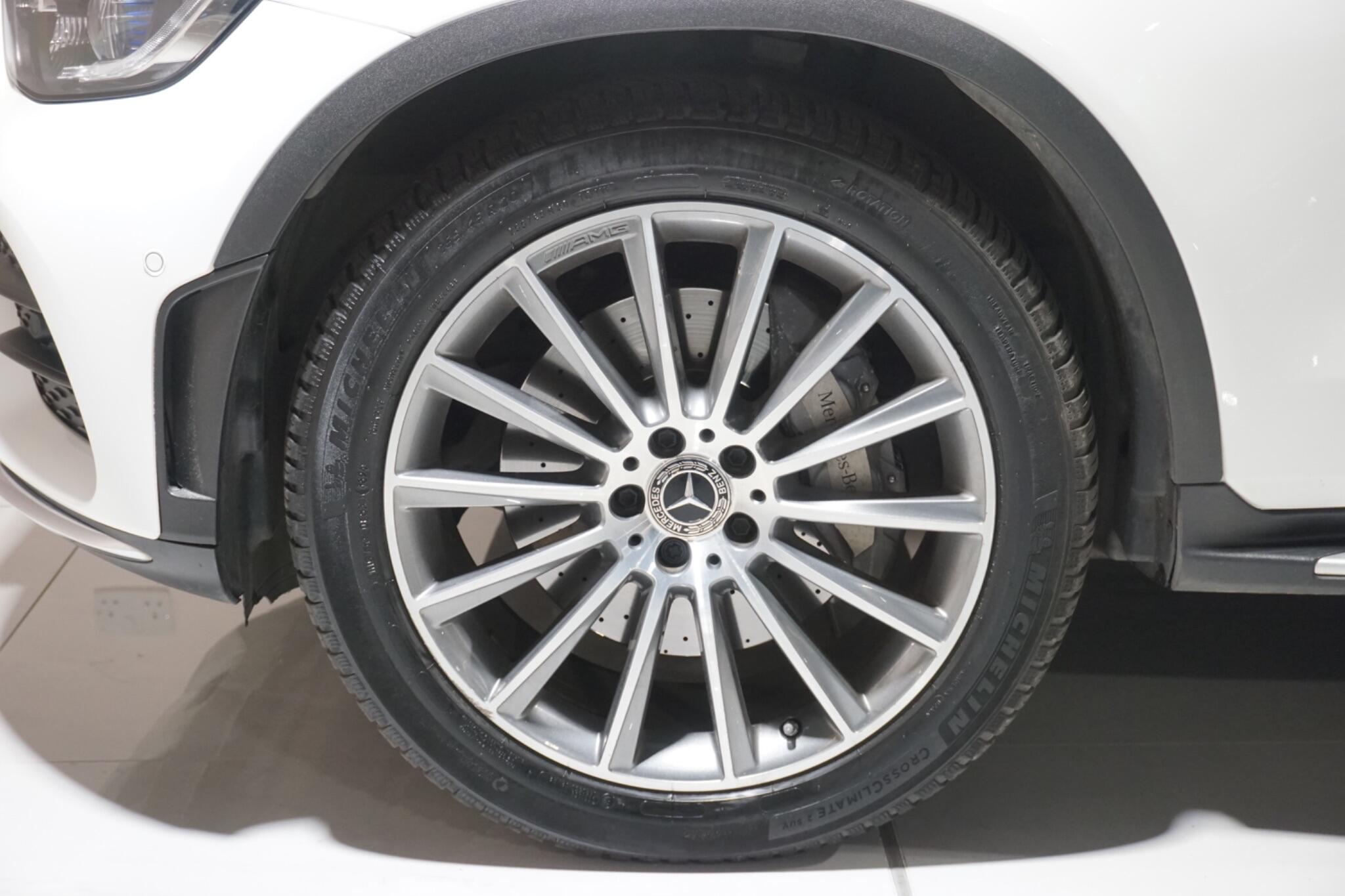 Mercedes-Benz GLC 2.0 GLC220d AMG Line (Premium) Coupe 5dr Diesel G-Tronic+ 4MATIC Euro 6 (s/s) (194 ps)